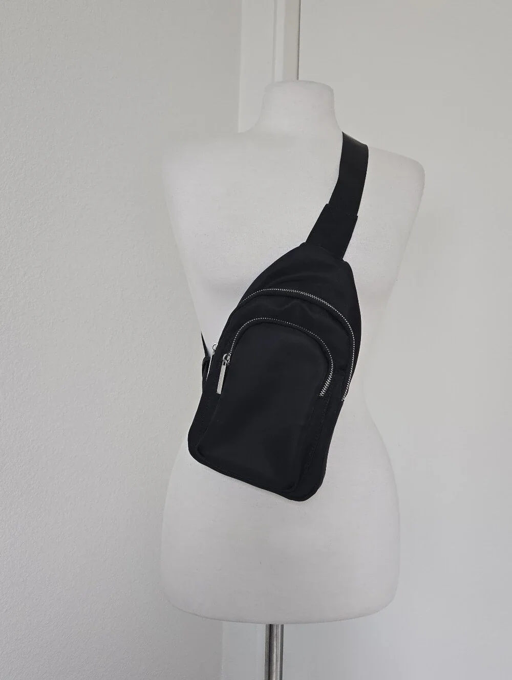 MALI + LILI Logan Black Nylon & Vegan Leather Sling Bag Crossbody Travel Street